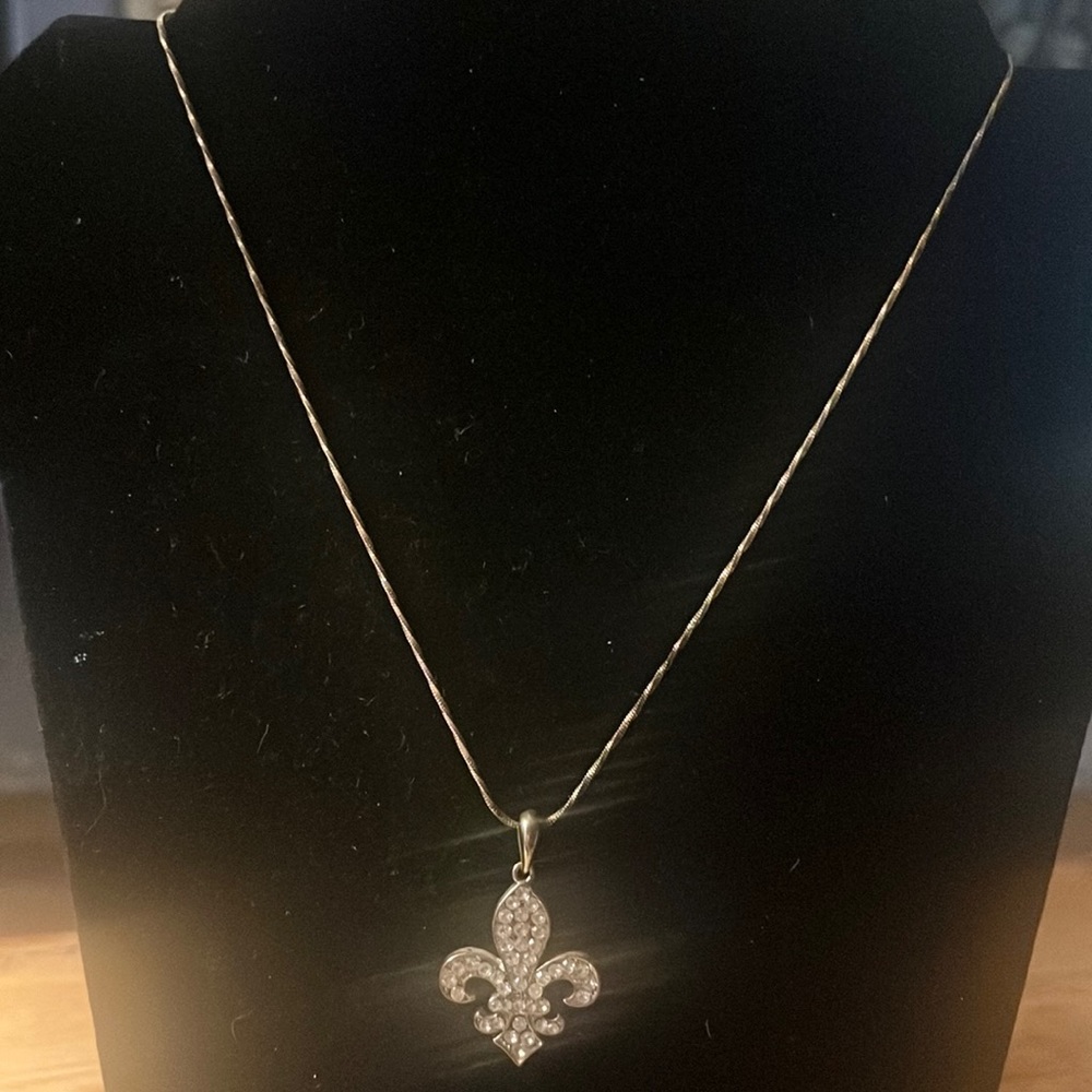 Fleur-de-lis necklace